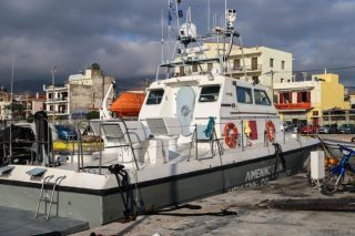 Οι αυτόπτες μάρτυρες εκθέτουν το Λιμενικό